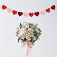 thumbnail image 2 of Paquete de 2 a 4 Decoraciones de Guirnaldas para Puerta con Pancarta de Corazón pa Valentín en El Hogar 3 piezas Baoblaze Banderas del corazón, 2 of 8