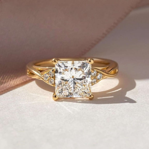 vylahjewellery Brilliant Princess Diamond Wedding Anniversary Ring with Round Moissanite Twist Shank Engagement Ring 10K Vermeil Yellow Gold Handmade Birthday Ring for Women