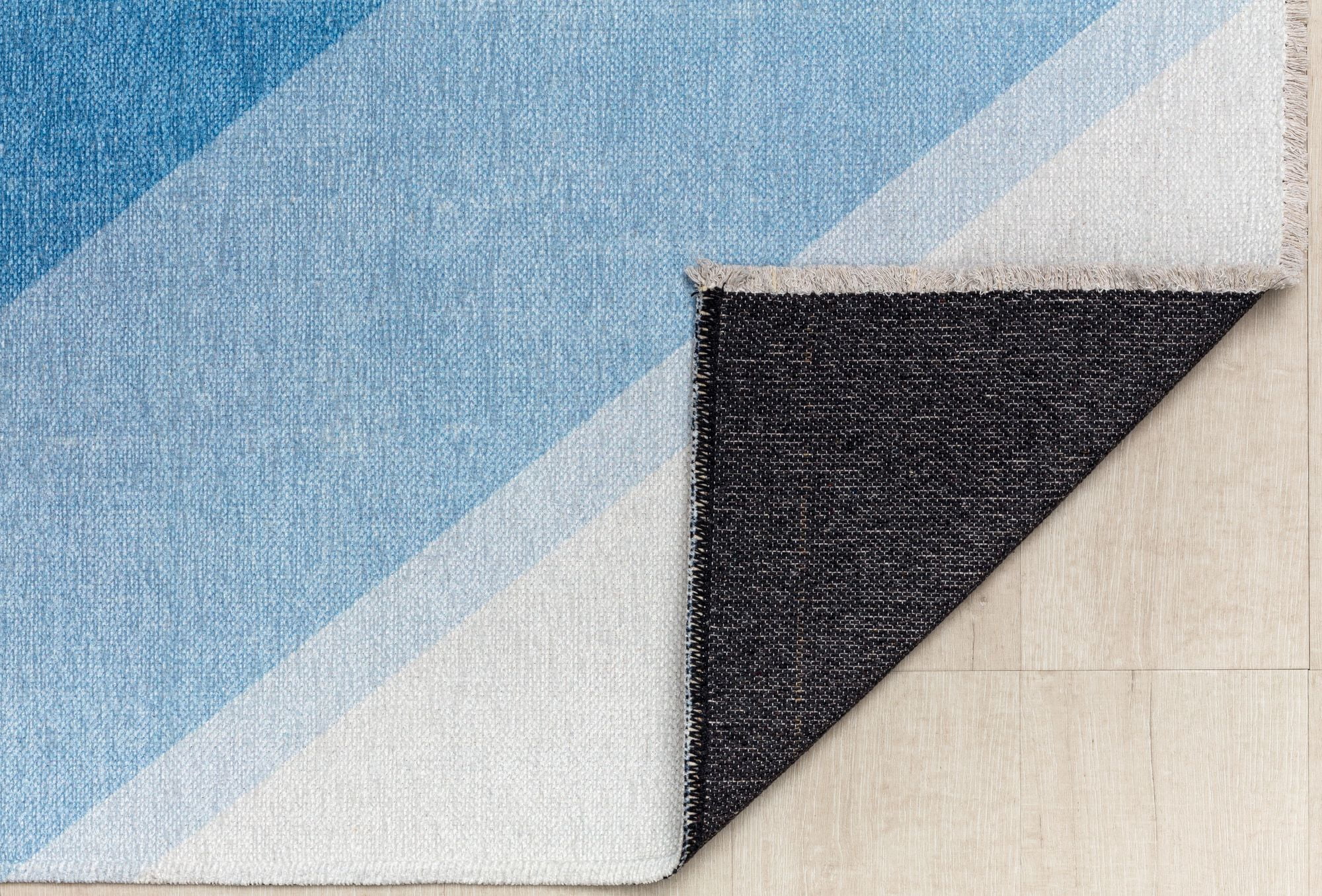 Elizabeth Sutton MI40A True Blue Stripe Modern Blue Area Rug, 2'7" x 8'