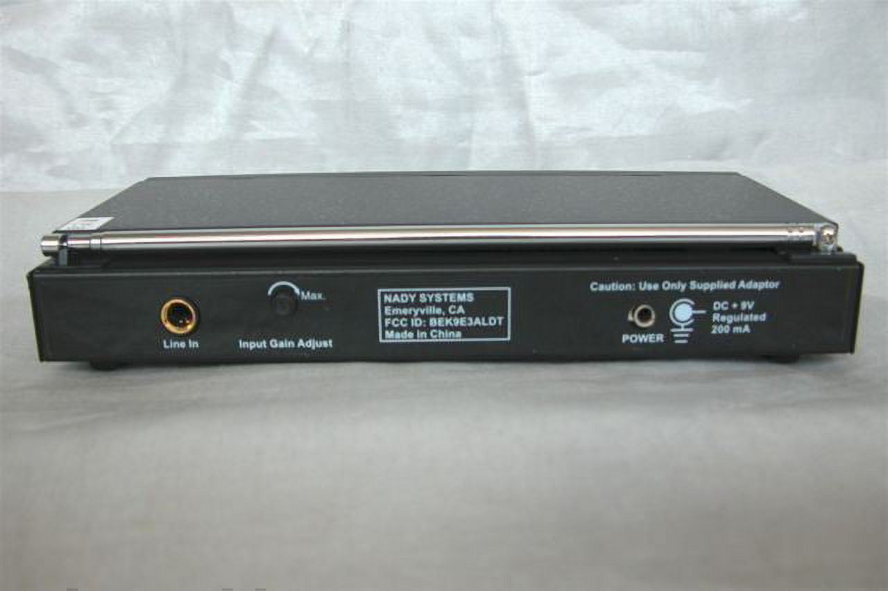 Nady EO3 EE Wireless In-ear Monitor System by Nady Nady EO3 Wireless Personal In-Ear Monitor System with (4) EO3