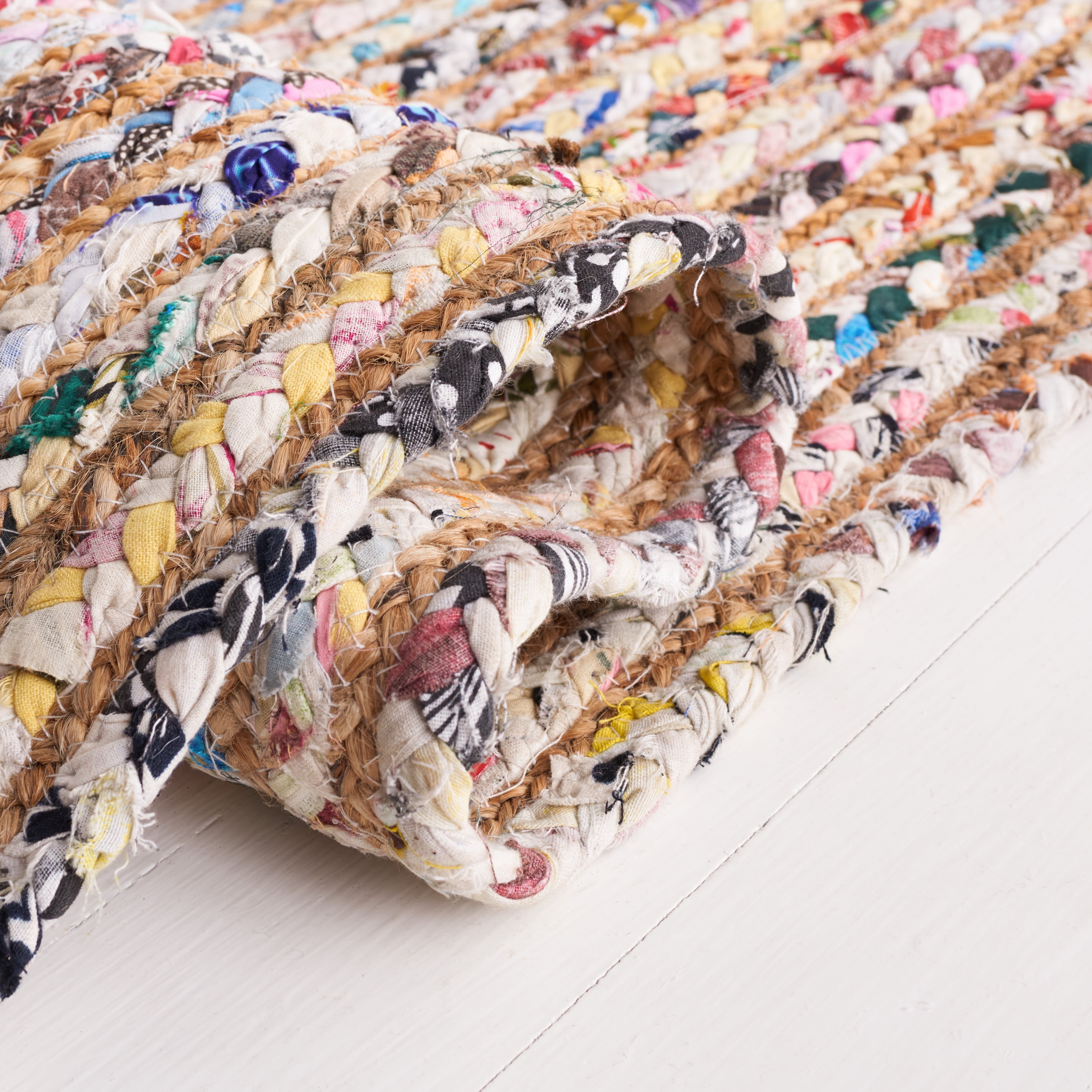 SAFAVIEH Cape Cod Miah Braided Area Rug, 2'3" x 18', Beige/Multi