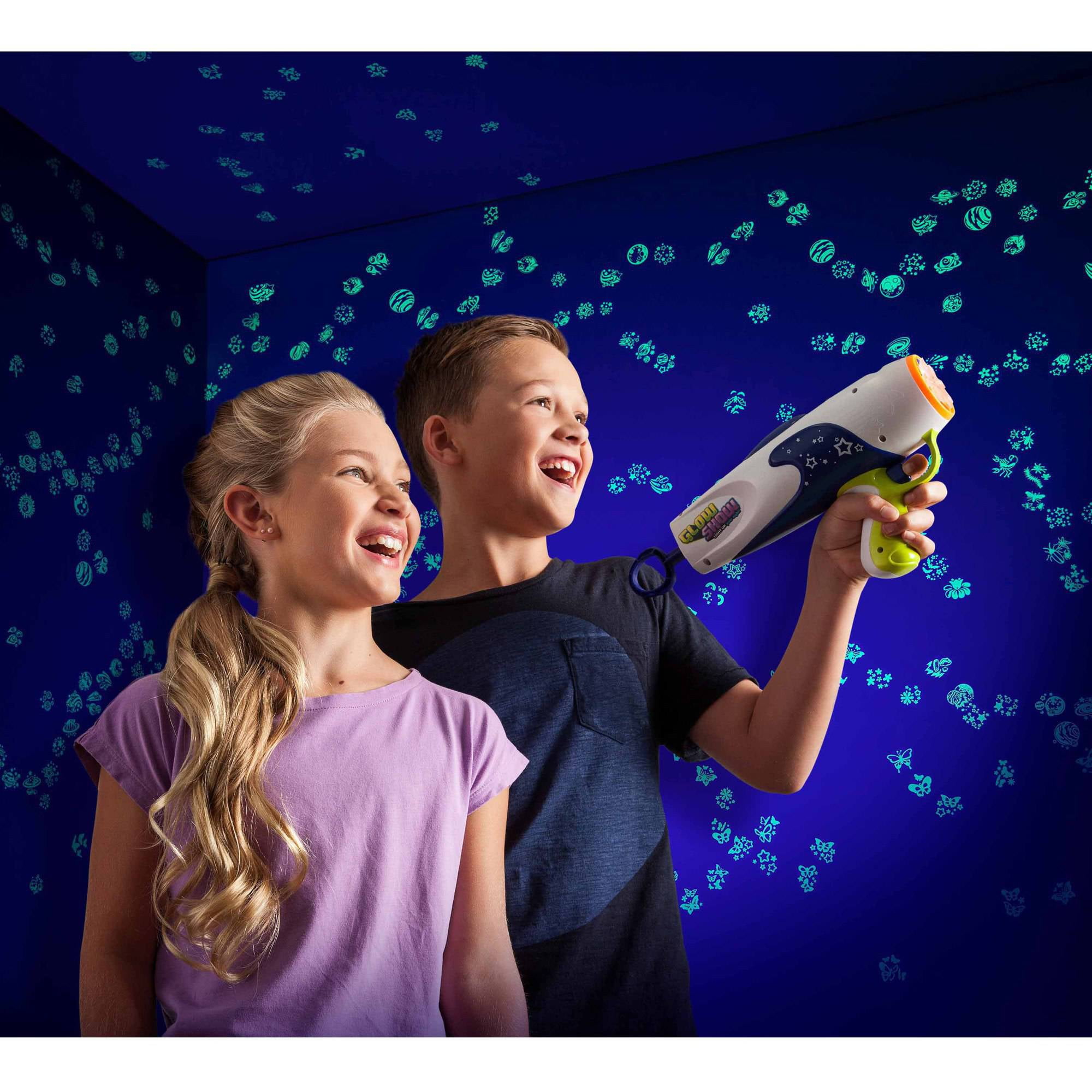 Moose Toys Glow Show Season 1 Sticker Blaster