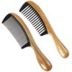 thumbnail image 1 of Peines para el cabello de sándalo verde natural hechos a mano, peine de madera para desenredar el cabello natural con aroma a sándalo antiestático (cuerno de búfalo de dientes anchos y finos, 1 of 5