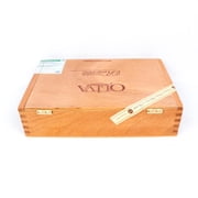 Oliva Robusto Connecticut Reserve Empty Wood Cigar Box 8.5 x 5.75 x 2