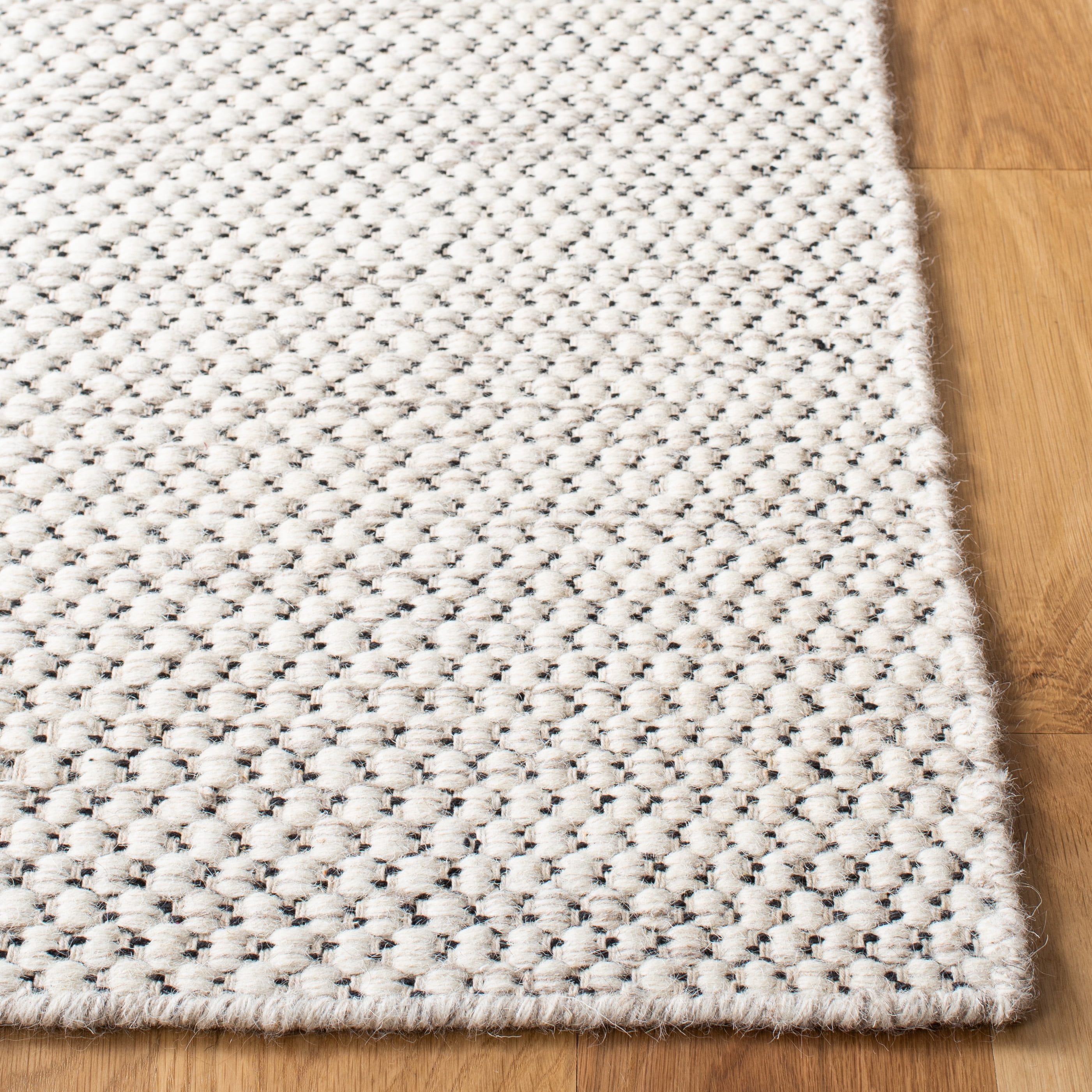 SAFAVIEH Kilim Walton Solid Runner Rug, Ivory, 2'3" x 9'
