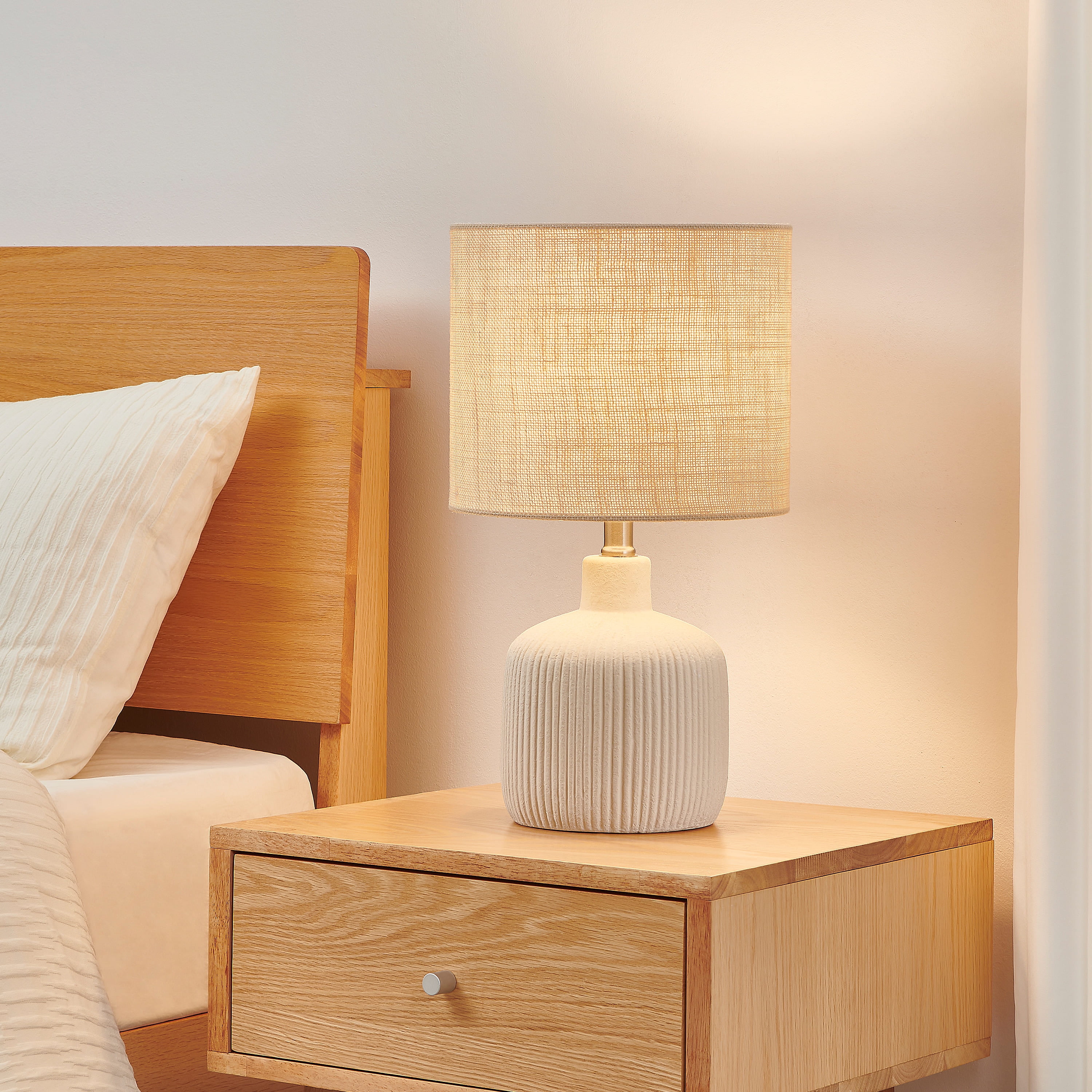 KAWOTI 17.75 in. Farmhouse Off White Ceramic Table Lamp with Beige shade
