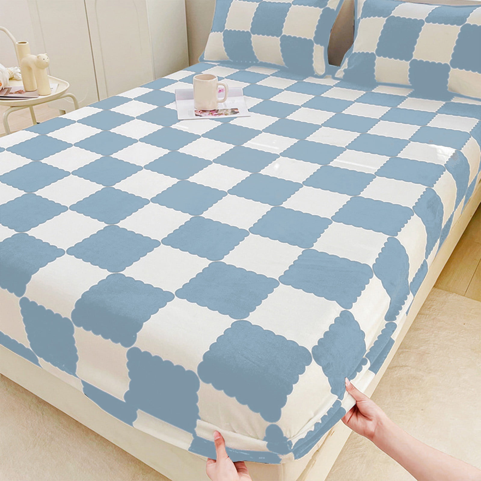 Hmgxay Fitted Sheet, Bed Mattress Protector, Cotton Quilted Cover, Non-Slip Breathable Bed Liner(47.2x78.7 Inches)