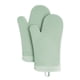 thumbnail image 1 of Juego de guantes de cocina KitchenAid de silicona suave acanalada, color pistacho, 1 of 6