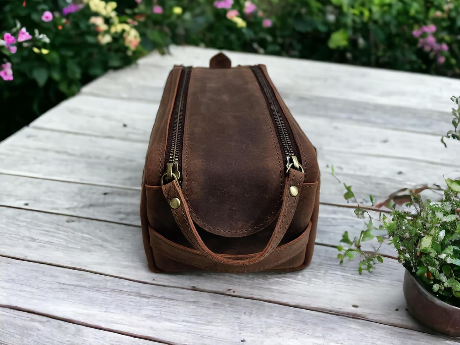 LINDSEY STREET Leather Toiletry Bag, Leather Dopp Kit, Mens Travel Kit, Men Shaving Bag, Gift for Men