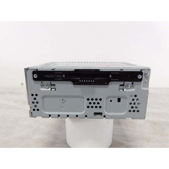Pre-Owned 17 18 19 20 Ford Fusion CD Player Radio Receiver OEM LKQ - Verify Specific Vehicle Fitment In Description - (Good)