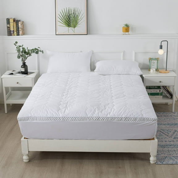 Waverly Quilted Cotton Top with Feather Topper - Queen