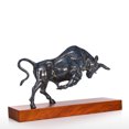 thumbnail image 4 of Escultura de bronce del toro vigoroso verde lleno de fuerza Toro de la escultura animal de Tooarts Escultura de bronce, 4 of 7