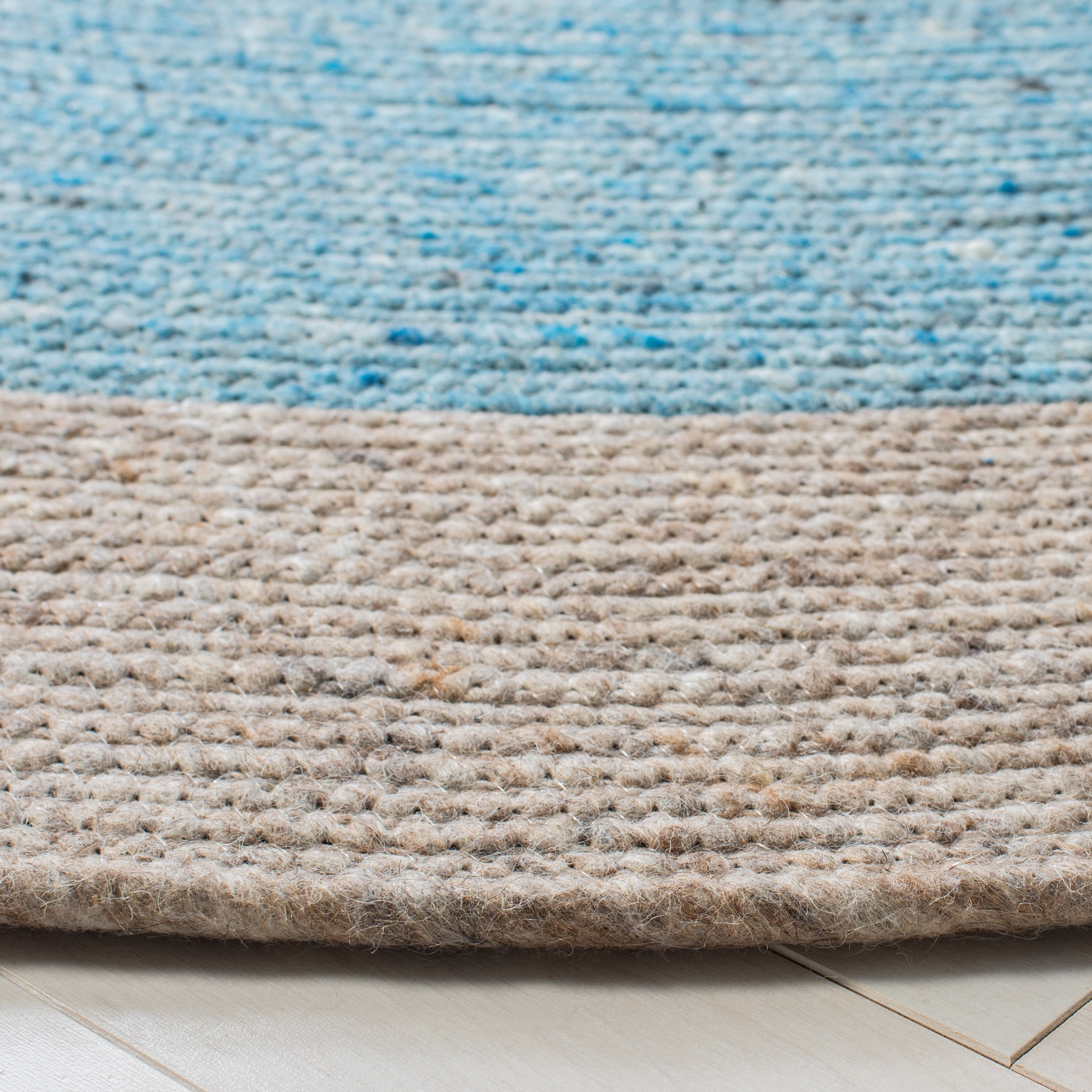SAFAVIEH Braided Simon Bordered Reversible Area Rug, Blue/Beige, 5' x 5' Round