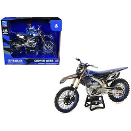 Yamaha YZR-M1 #46 Valentino Rossi Blue 1/18 Diecast