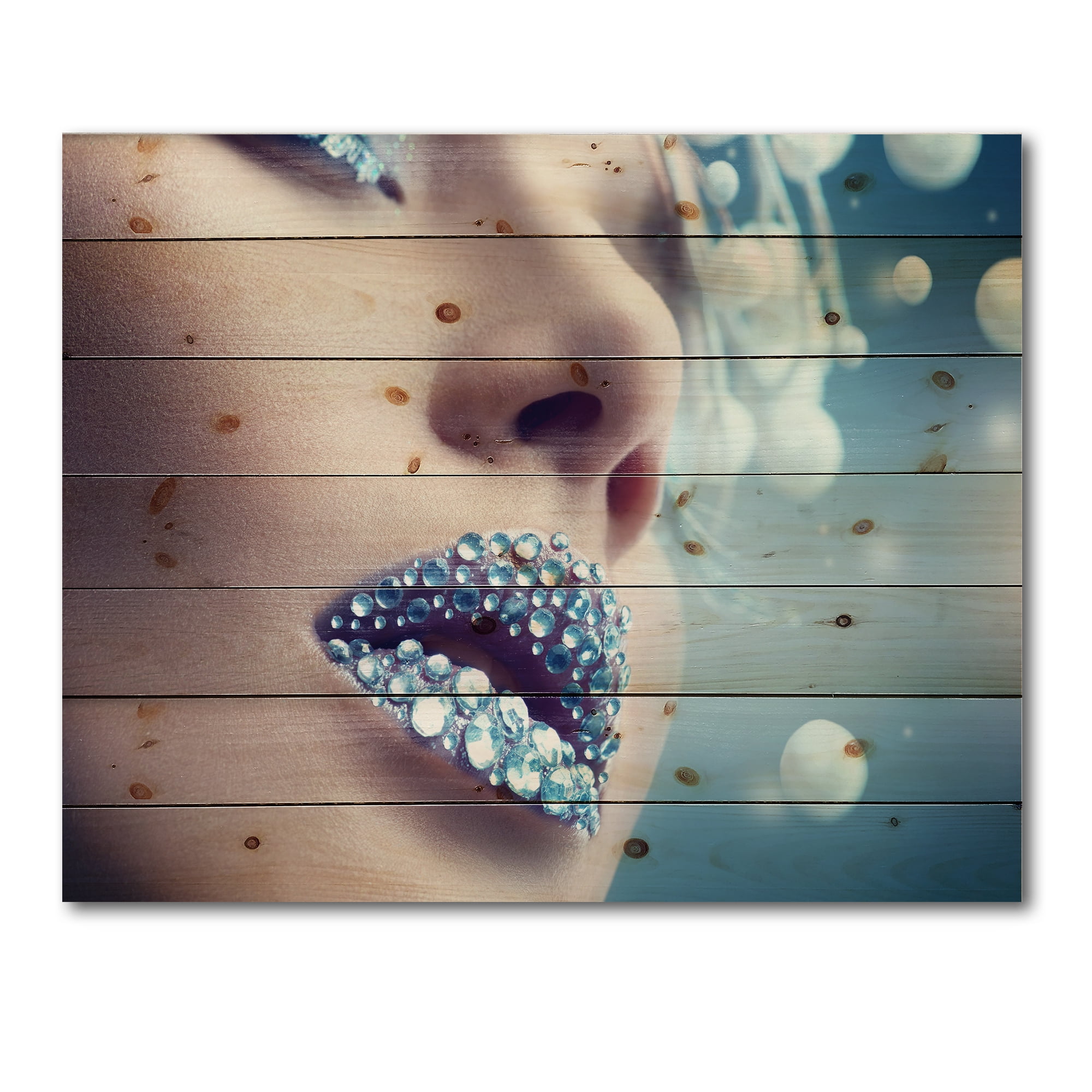 Designart 'Close-Up Of Gems On Female Lips' Modern Print on Natural Pine Wood