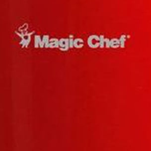 Magic Chef MCIM22R Portable Ice Cube Maker - 9.5 - RED
