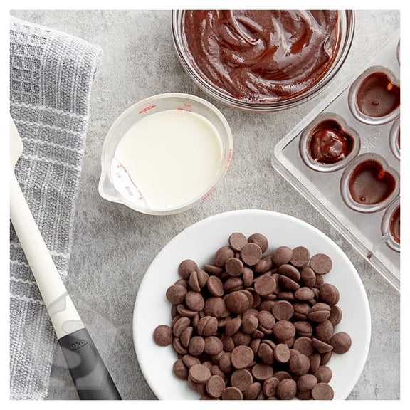 Callebaut Recipe 70/30 Dark Chocolate Calletsâ„¢ 22 lb. - 2/Case