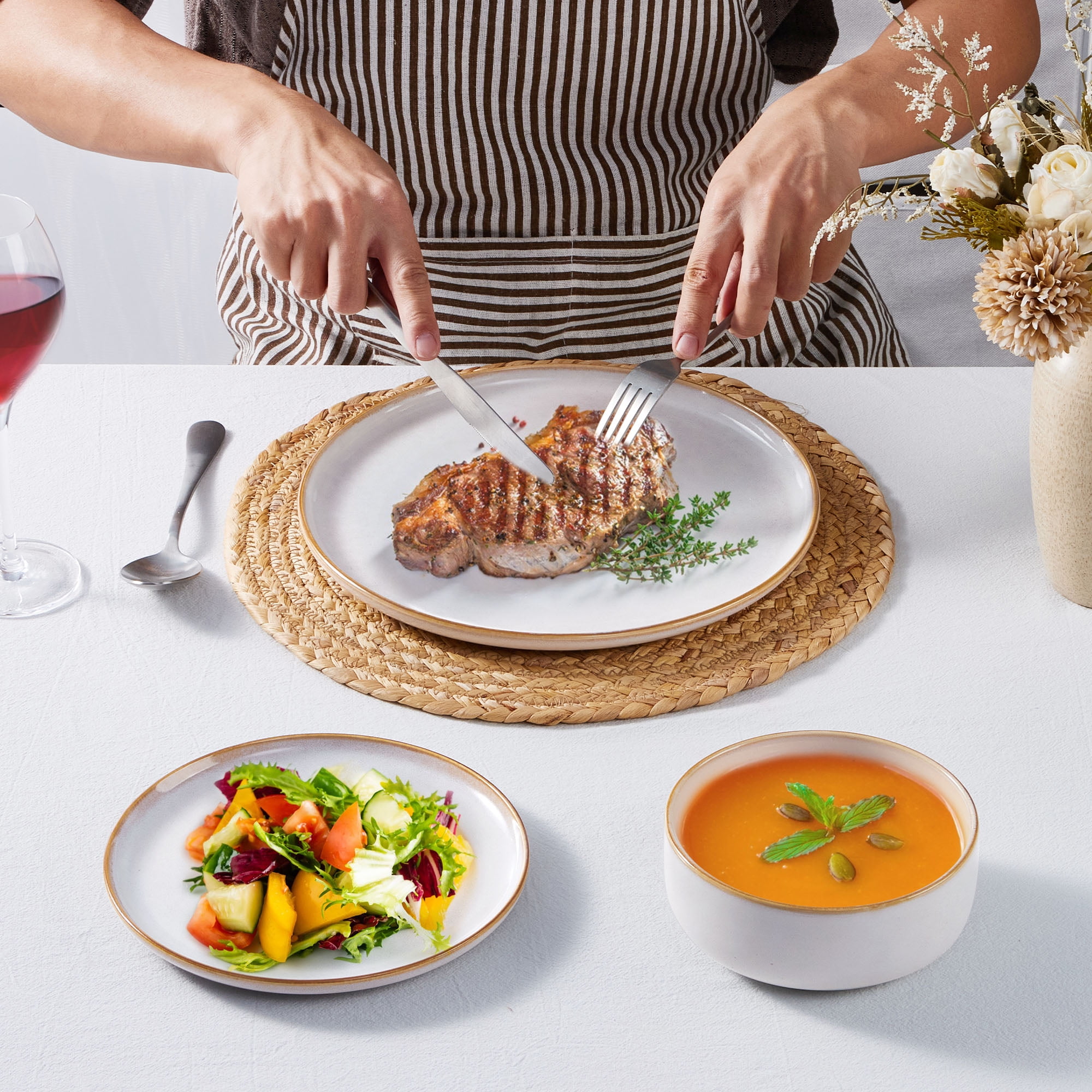 Onader Dinnerware Sets for 6, 18-Piece Plates and Bowls Set, Reactive Glaze Dishes, Stoneware Dinnerware set, Microwave & Dishwasher Safe - Seashell White