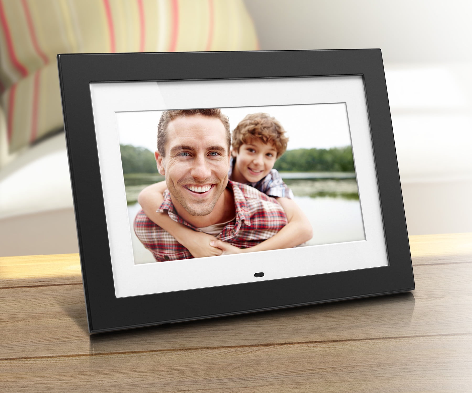 electronic memory pictures frame