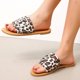 thumbnail image 4 of Zapatos de playa planos con punta abierta y hebilla de cinturón con estampado de leopardo de gran tamaño Wmkox8yii hj789, 4 of 9