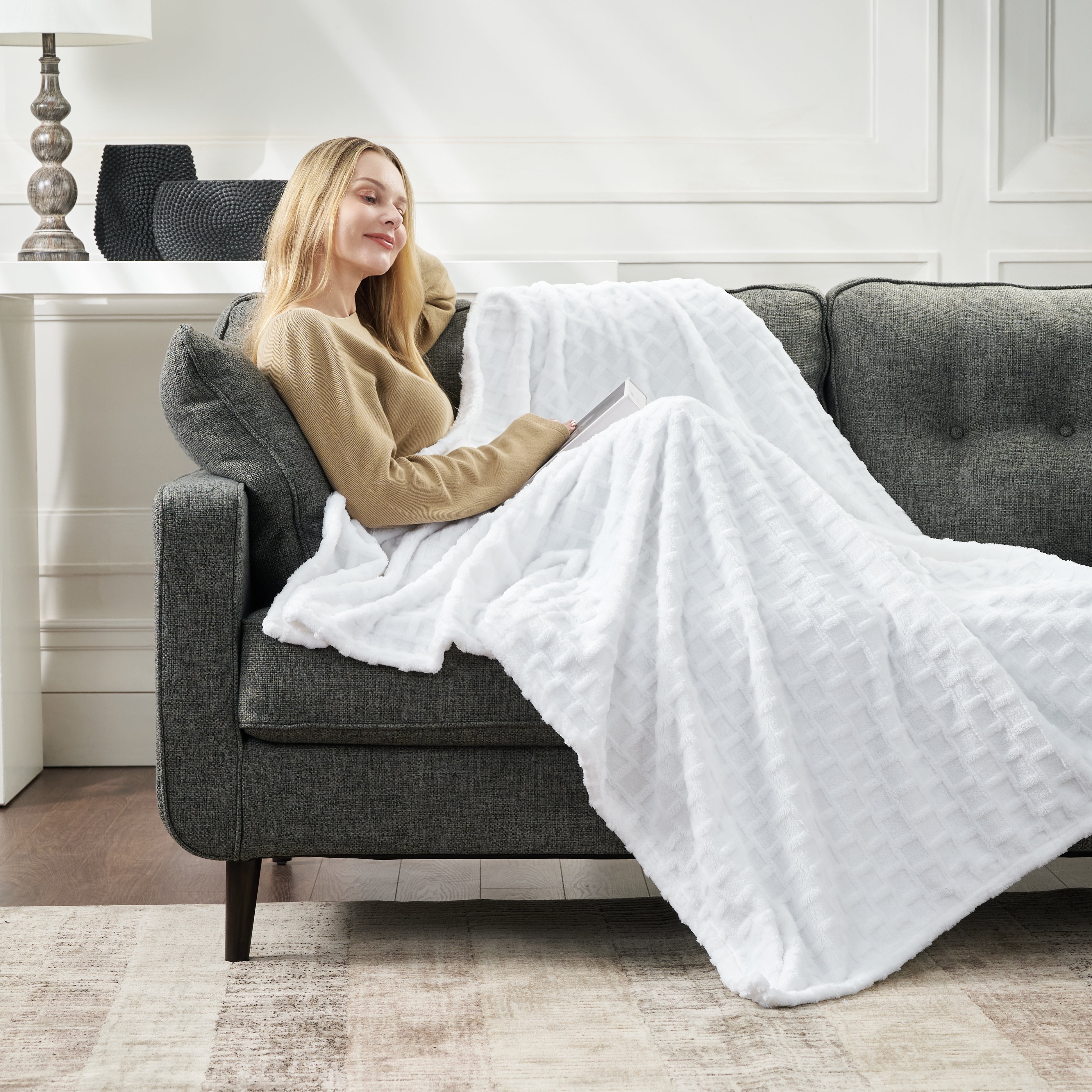 CBCHome Velvet Plush Jacquard Tile Throw Blanket for Couch - Buttery Soft, Cozy Throw, Cute Gifts for Women (Bright White, 50" x 60")