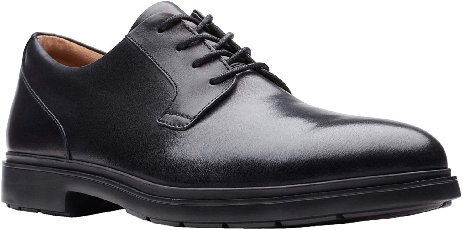 un tailor tie clarks