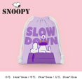thumbnail image 3 of Bolsa de almacenamiento de dulces con cordón para regalo de fiesta portátil con dibujos animados de Snoopy Charlie Brown para niños y niñas, 3 of 5