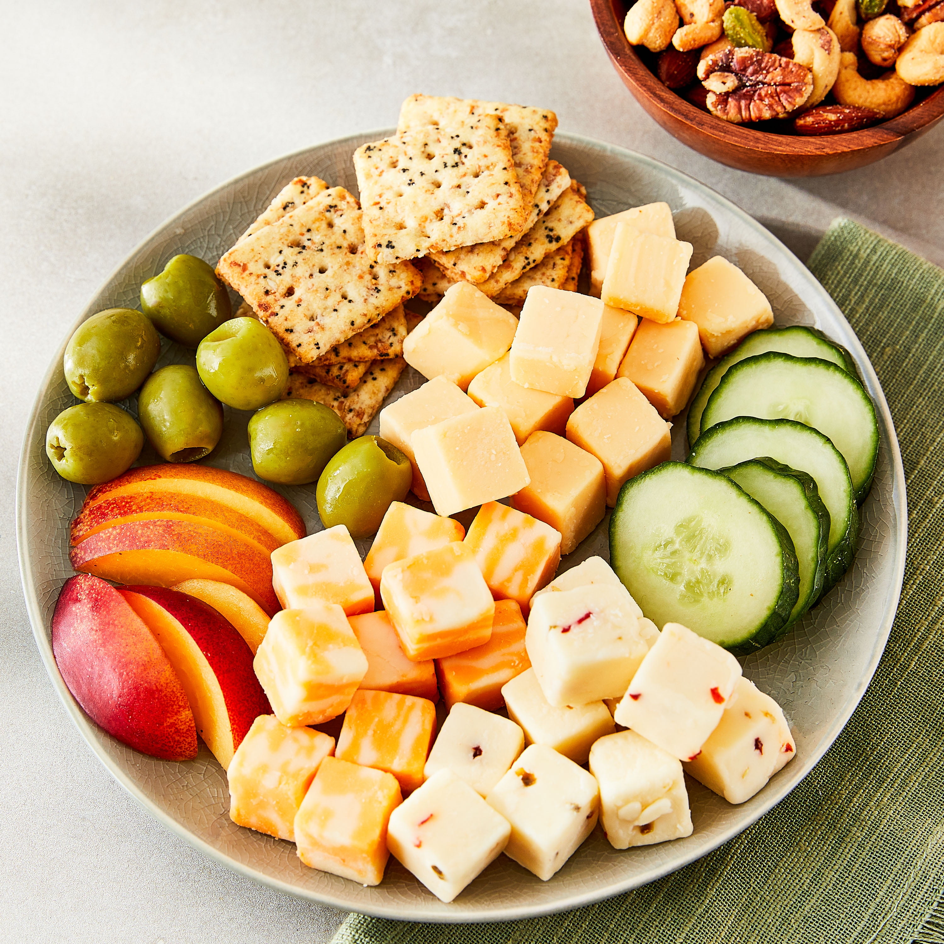 Marketside Cubed Gouda Cheese Cup, 6oz (Fresh, Plastic Cup)