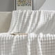 thumbnail image 5 of Fiudx Manta Suave de Plumón Sintético, Transpirable y Absorbente, Versátil para Sofá y Cama, Acogedora y Lujosa, Ideal para Descansar, Color Blanco, 100 X 150 Cm., 5 of 6