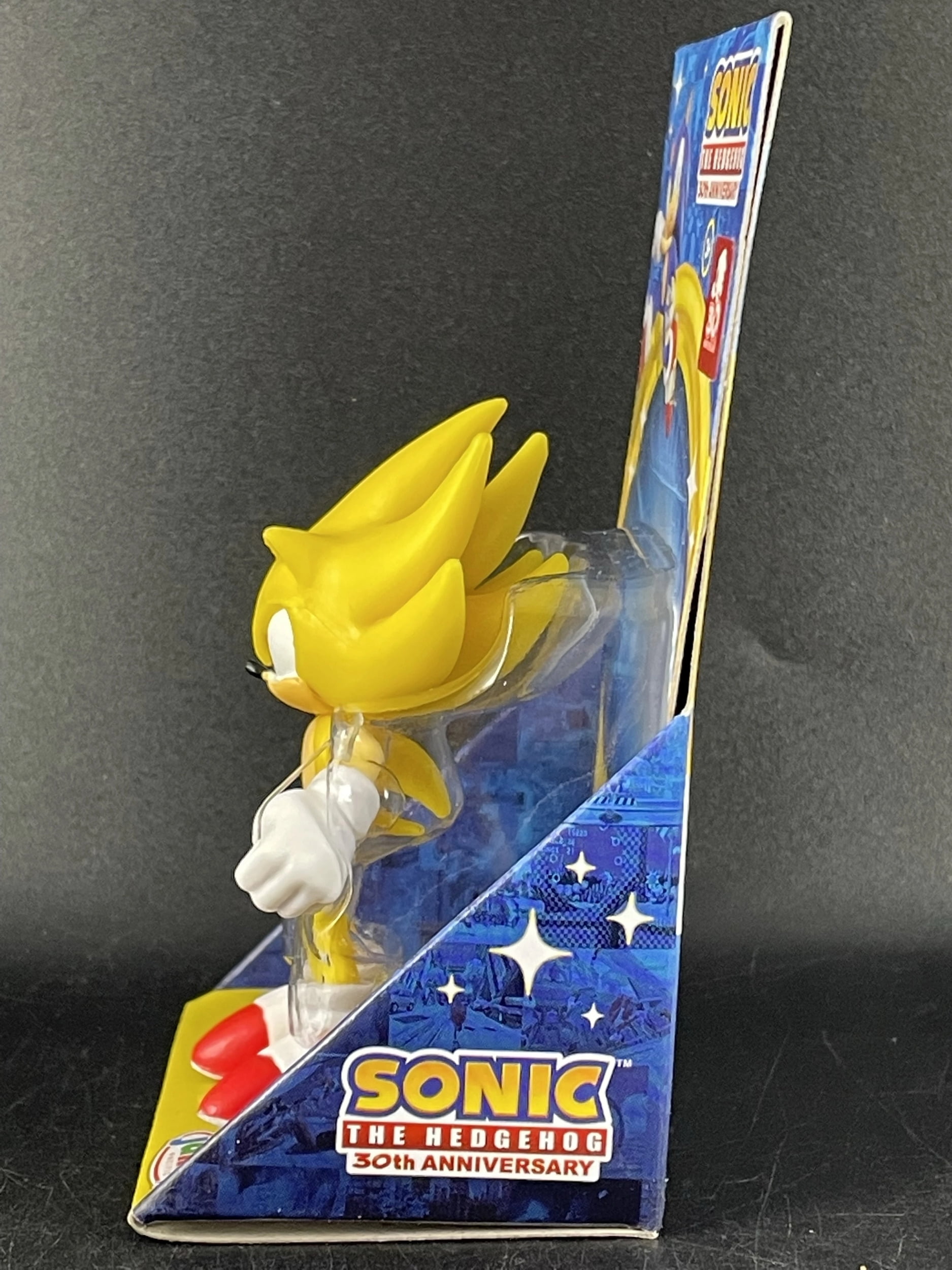 Super Sonic 2.5-inch Articulated Figure - JAKKS Pacific, Inc.