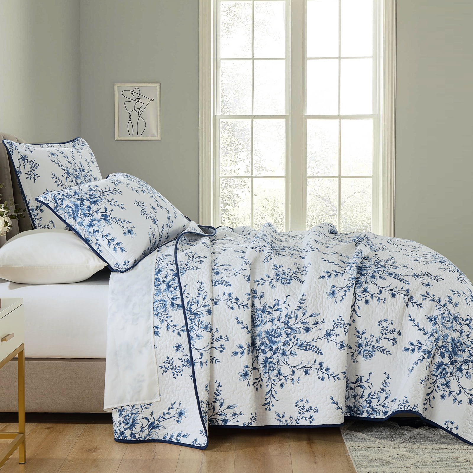 DDUOXIN Blue White Floral Quilt Bedspread, 100% Cotton Queen Size Quilt Set, Lightweight Reversible Bedspreads for Queen Bed, Flower Vintage Botanical Quilts, Coverlet 3-Piece Bedding Set, All-Season