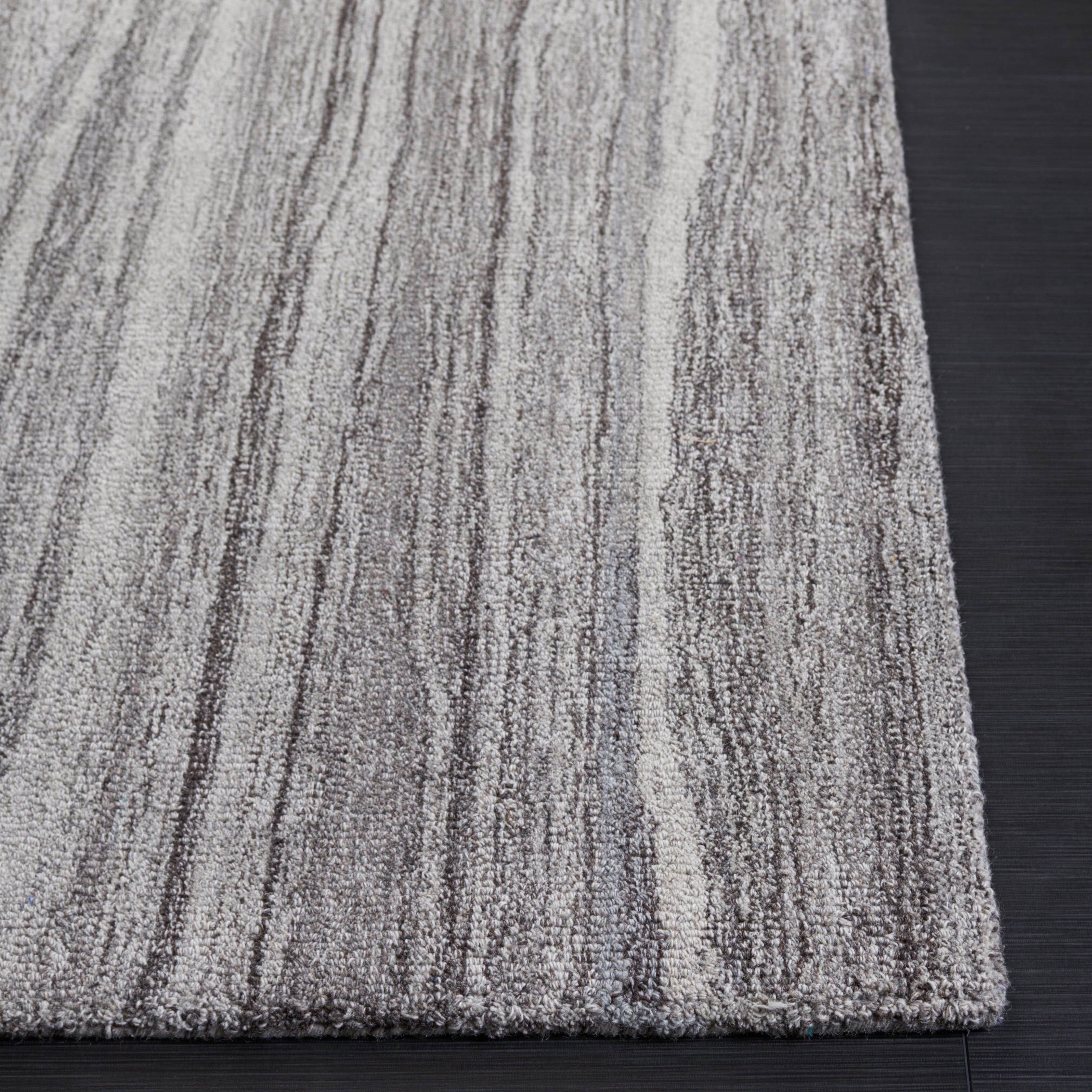 SAFAVIEH Abstract Xanthia Abstract Wool Runner Rug, Gray, 2'3" x 8'