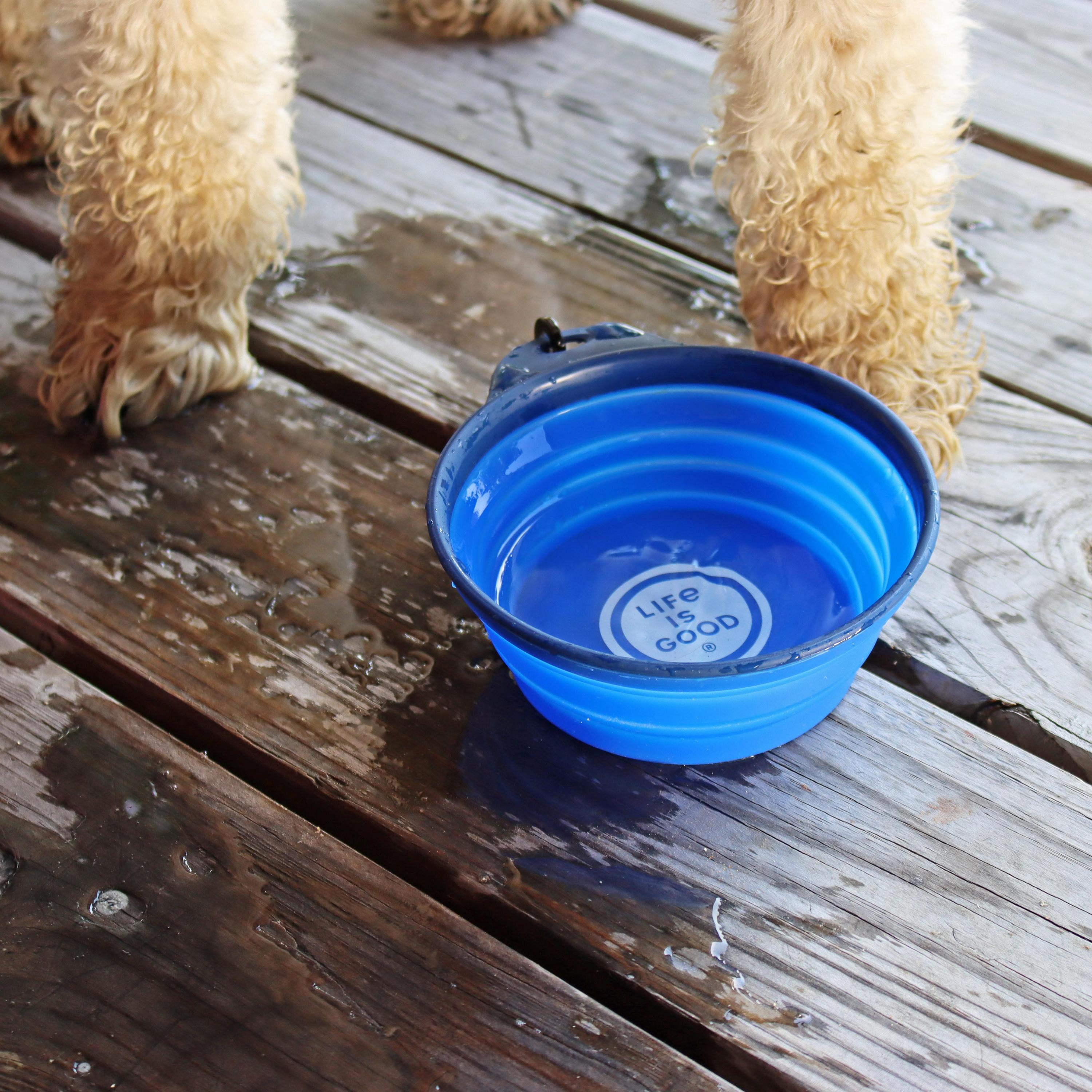 Life is Good® Pet Travel Bowl for Dogs and Cats, Blue, 20 oz (Small - Medium - Large)