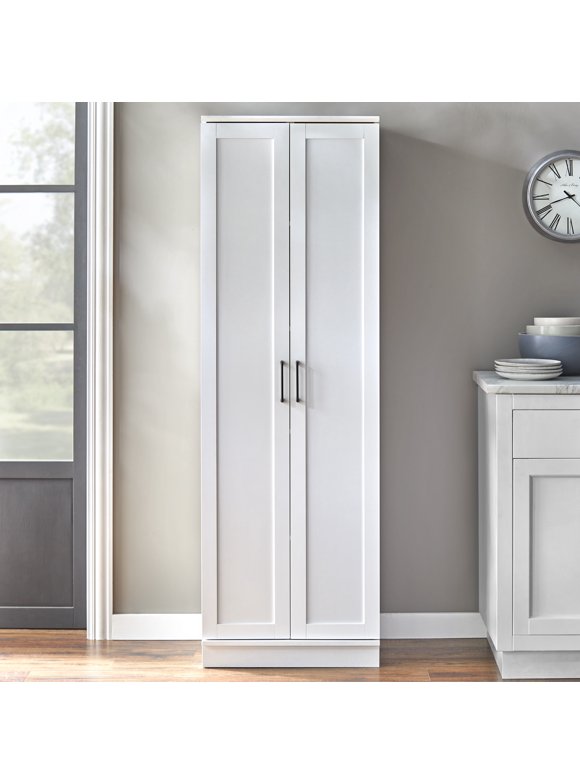 White Pantry in Pantry