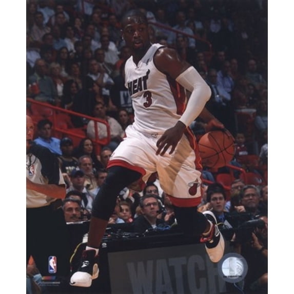 Dwyane Wade 2010-11 Action Sports Photo - Item # VARPFSAAMZ131
