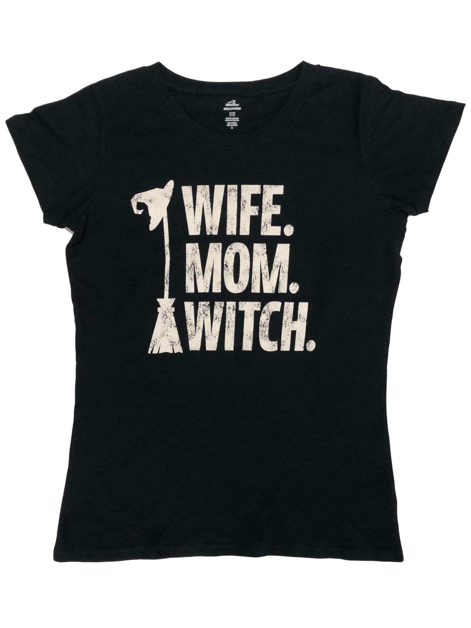 Halloween Wife. Mom. Witch. T-Shirt 