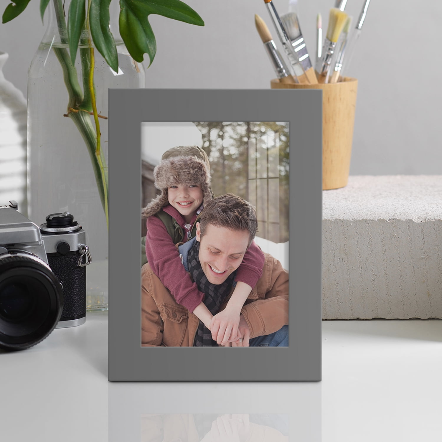 Modern 5 in. x 7 in. Grey Picture Frame (Set of 2)
