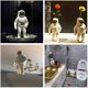thumbnail image 3 of Estatua de cerámica, figura de astronauta, escultura, lindas figuras de astronautas, decoración para el hogar, regalos, recuerdos, inauguración de casa. Blanco, 3 of 9