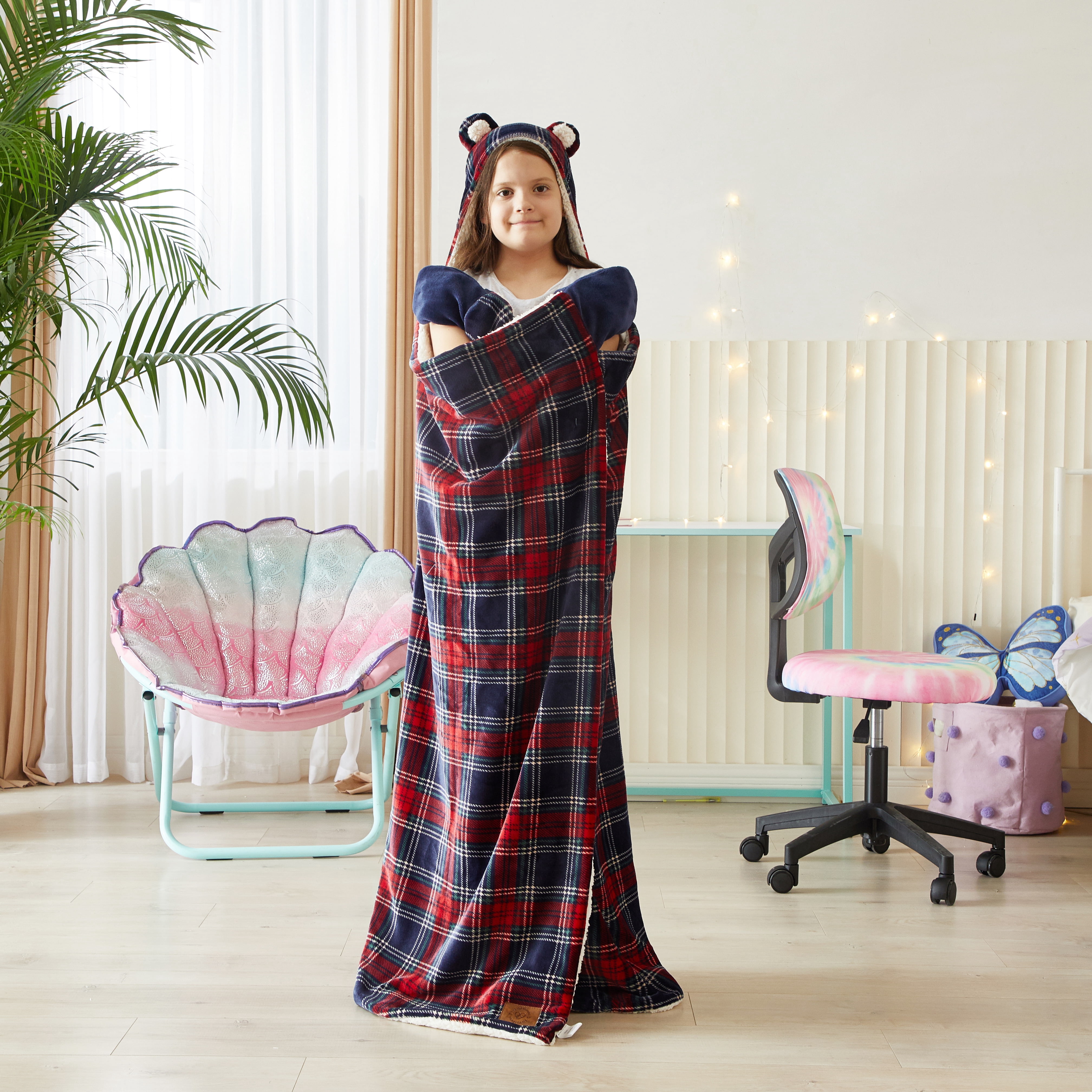 Dearfoams Red Tartain Plaid Printed Royal Plush with Sherpa reverse Adult Hooded Throw, 50"x60"