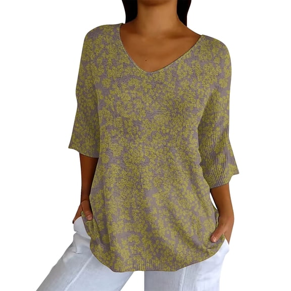 Tittly Womens V Neck T Shirts, 3/4 Sleeve Shirts for Women Dressy Tunic Tops Casual Wear with Floral, Graphic Tees Women, Womens Tops Casual Green L