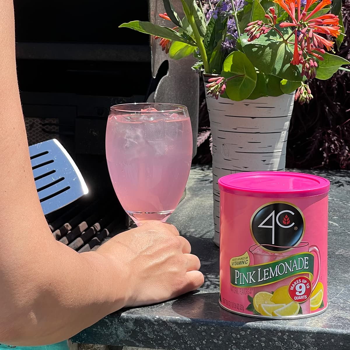 2X - 4C Powdered Drink Mix Canister, Pink Lemonade 6 Pack, 9 Quarts, Family Sized Bin, Thirst Quenching Flavors