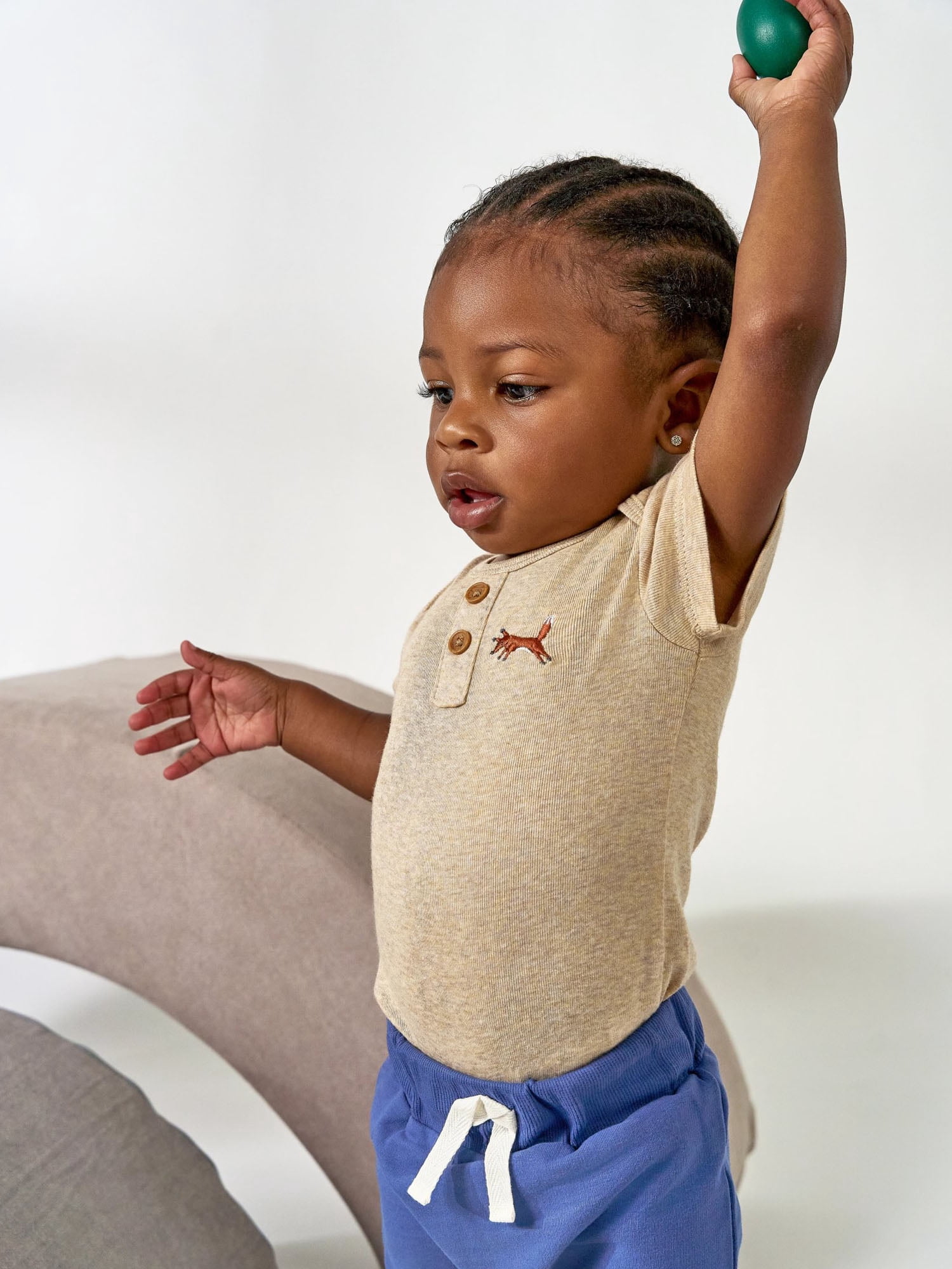 Gerber Baby Neutral Short Sleeve Onesies, 8-Pack, Sizes 0/3 Newborn - 12 Months