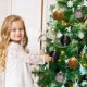 thumbnail image 5 of Elegante envoltorio de tela: cada bola de espuma está elegantemente envuelta en tela, lo que agrega un toque de refinamiento a las decoraciones navideñas., 5 of 6