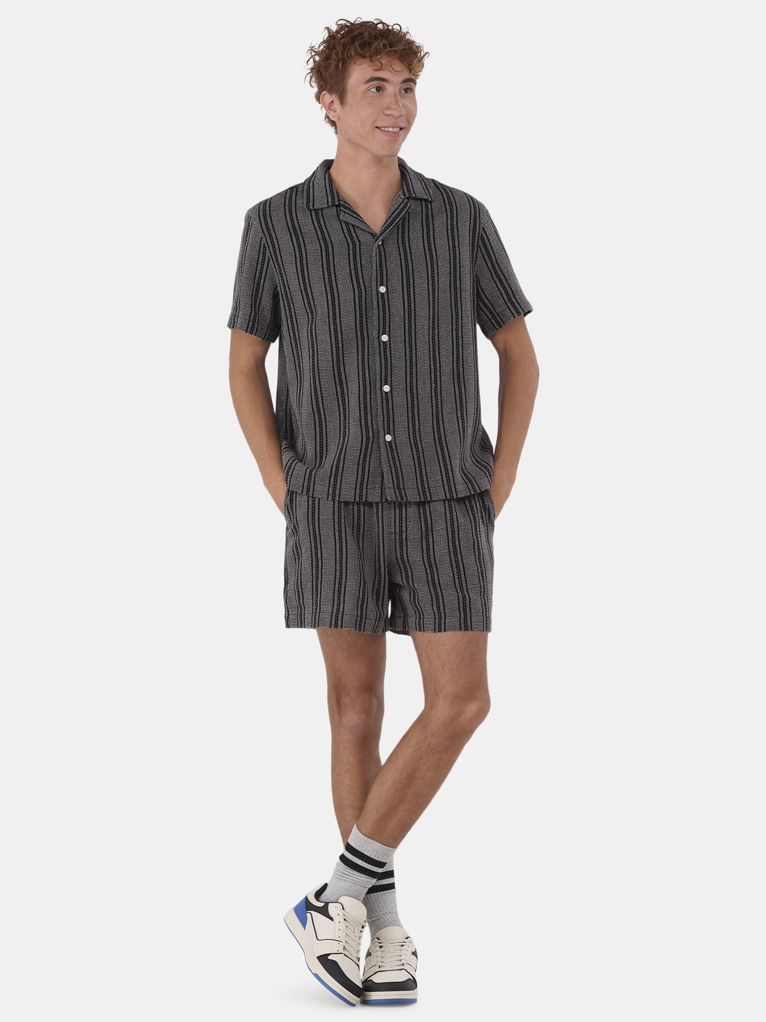 No Boundaries Textured Fabric Shirt with Short Sleeves, Men's & Big Men's