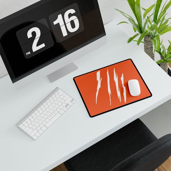 Effete Feline Claw Marks Scratch Desk Mats