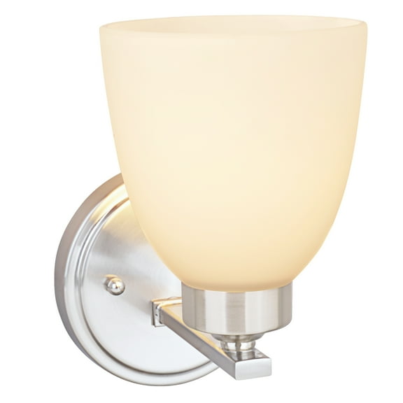 Aspen Creative 62202-1, 1-Light Bathroom Vanity, 5" Wide, Transitional Design, Satin Nickel