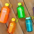 thumbnail image 2 of Botella de agua Nalgene Tritan de boca estrecha de 500 ml, color morado con tapa negra, 2 of 3