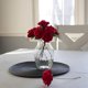 thumbnail image 3 of 50 flores artificiales de rosas rojas oscuras, flores falsas de aspecto real, decoración de boda DIY para ceremonia, 3 of 5