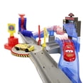thumbnail image 3 of Pista de Juguete Mattel Cars de Disney y Pixar Pista de acrobacias de la Copa Pistón, 3 of 6
