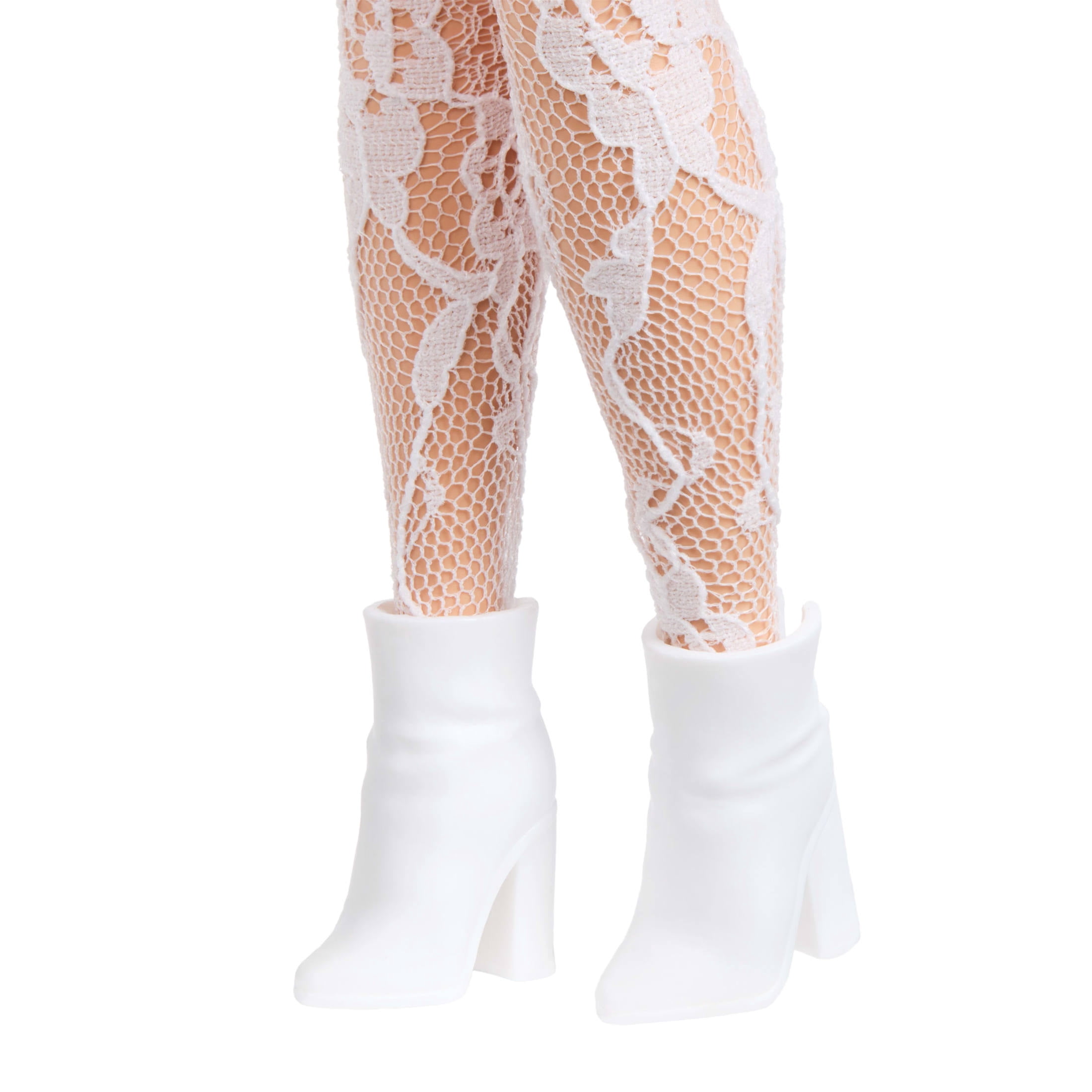 Barbie Dream Besties Barbie "Malibu" Doll & Accessories, Posable Fashion Doll & Themed Pieces